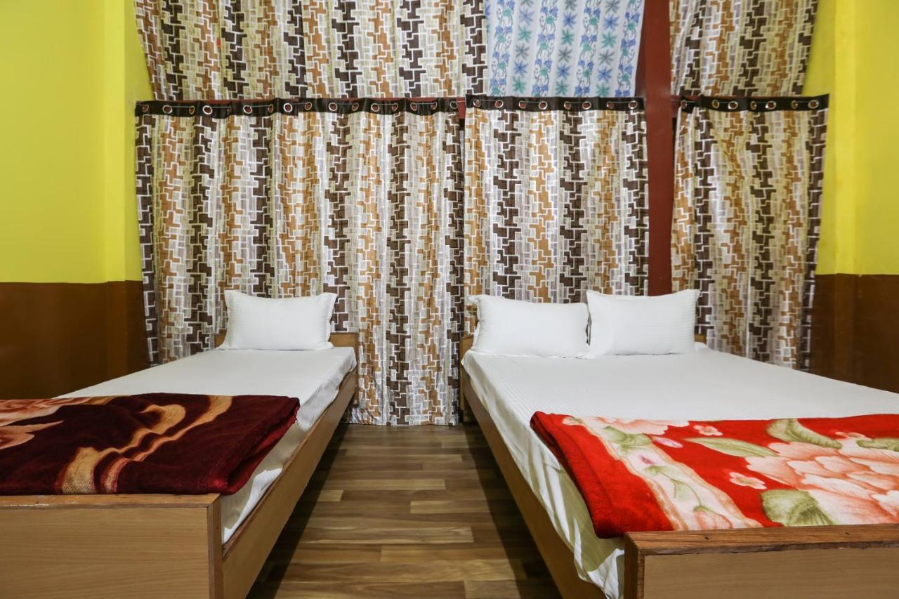 Oyo Hotel 43459 Oasis Lodge Jorhāt Dış mekan fotoğraf